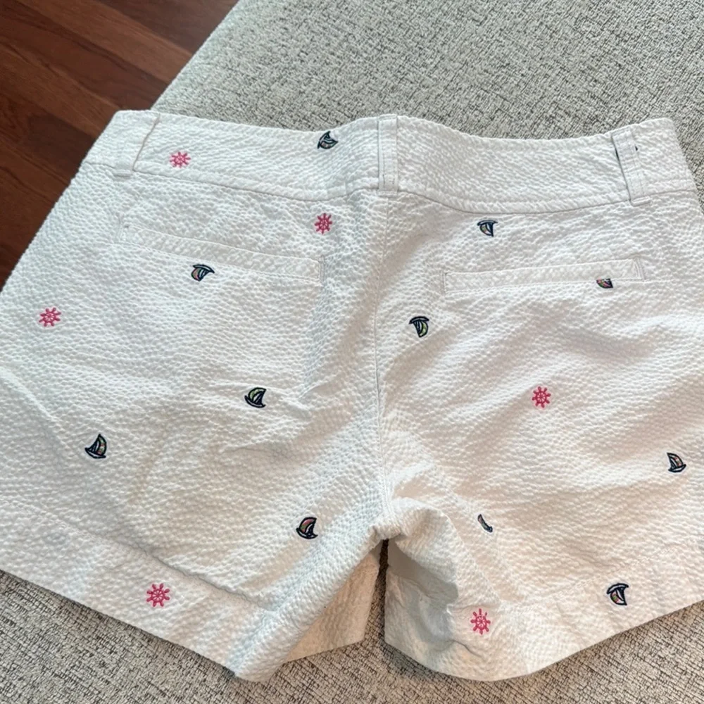 Lilly Pulitzer Shorts - Picture 5 of 8